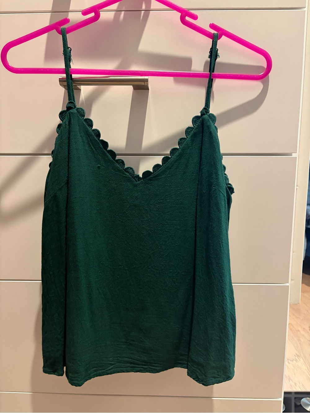 Women’s Dark Green Scallop-Trim Camisole Tank Top